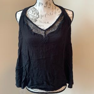 Cute Simple Black Tank for Summer☀️